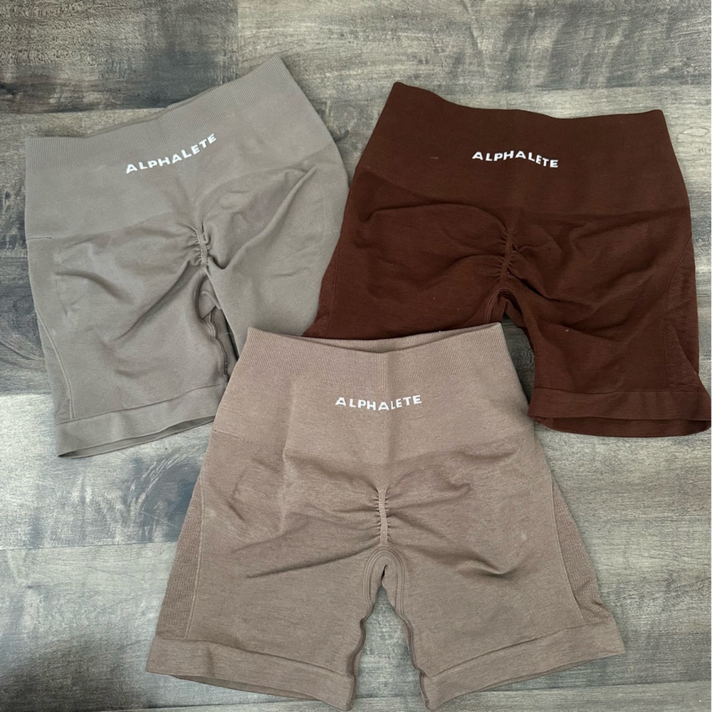 Alphalete contour shorts